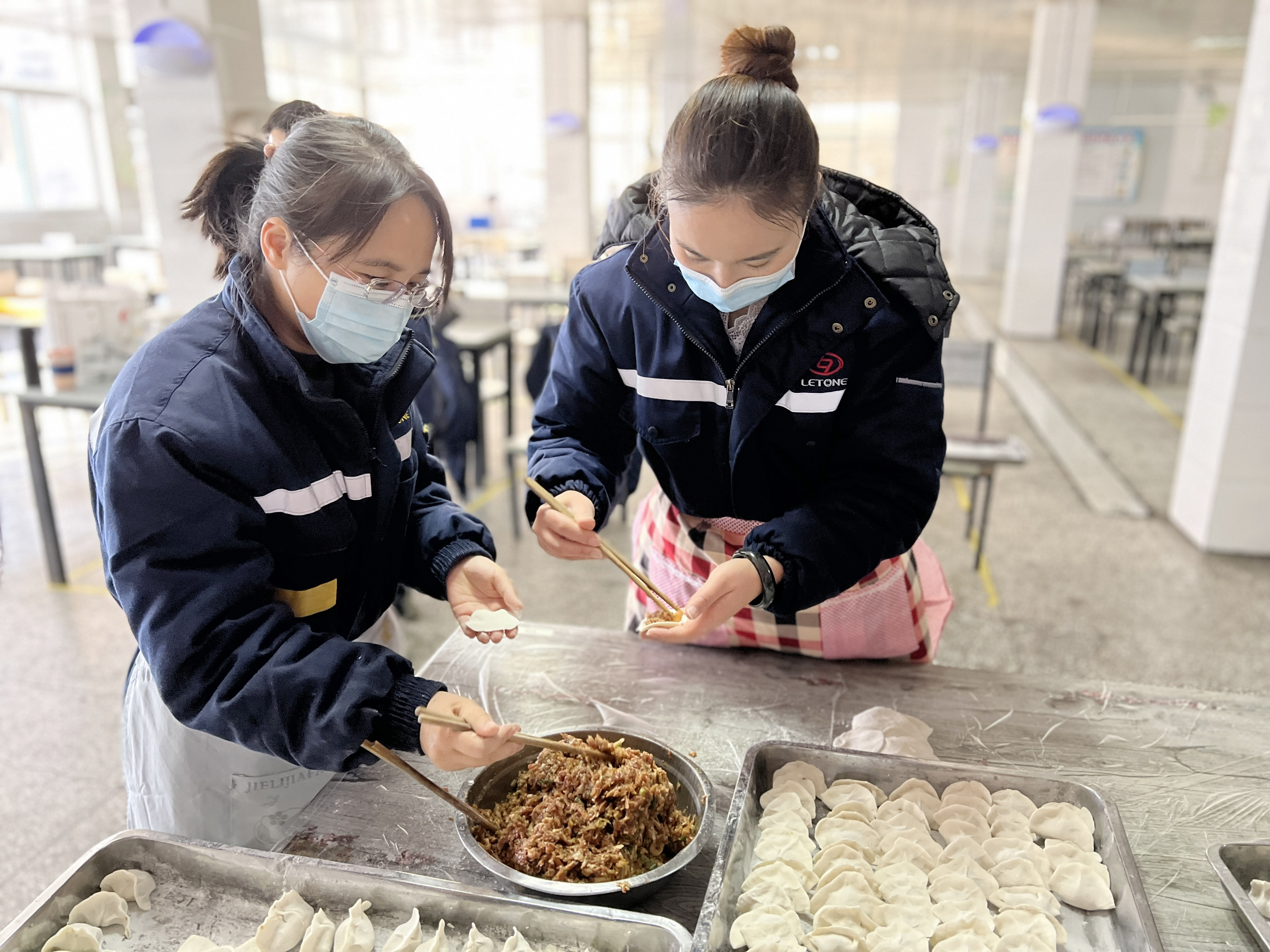 冬至暖暖 | 手工餃子圓圓扁扁 濃濃情誼團團圓圓